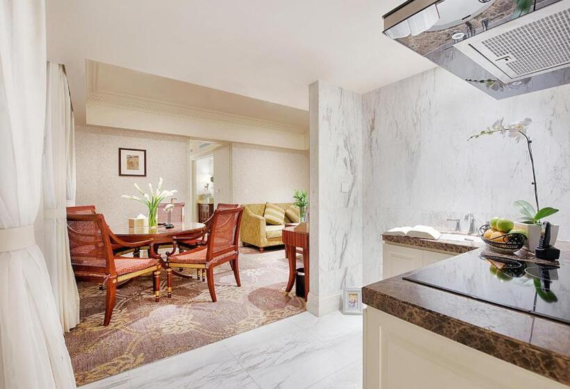 استودیوی استاندارد, Apricot