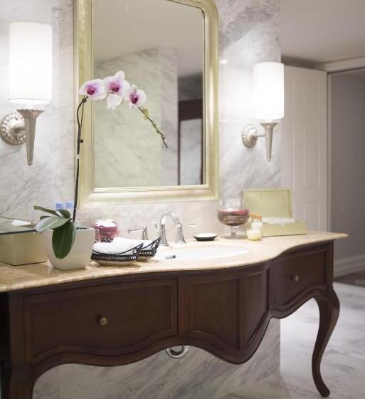 اتاق لوکس, Apricot