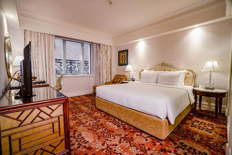 اتاق لوکس, Apricot