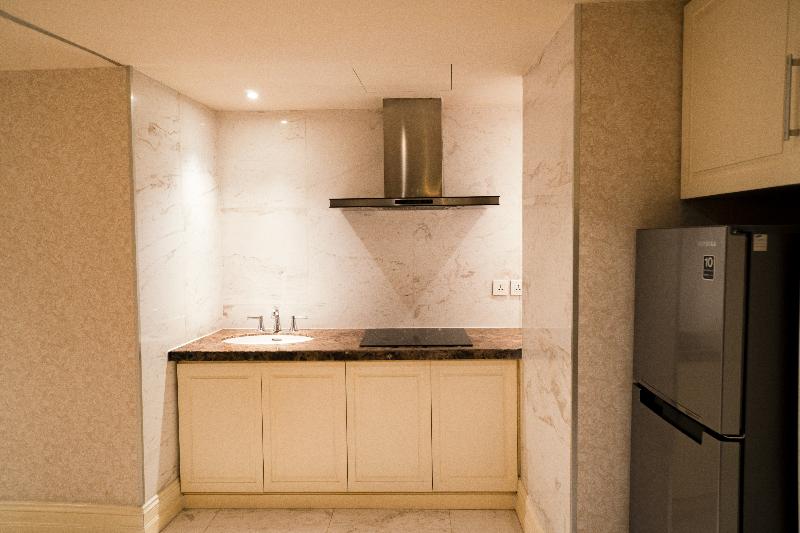 استودیوی استاندارد, Apricot