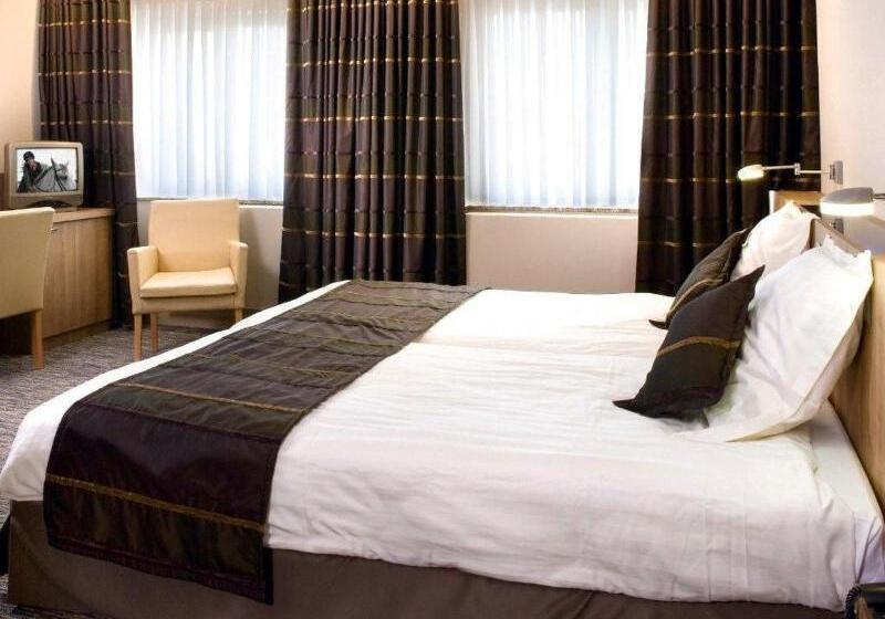 キングサイズベッドのスイートルーム, Best Western Plus Boardman Inn & Suites