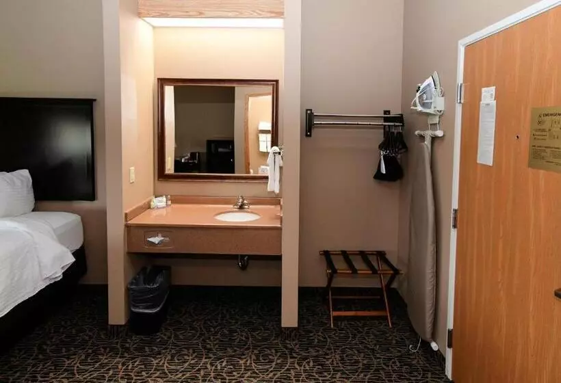 スイート, Cobblestone Inn & Suites   Denison | Majestic Hills