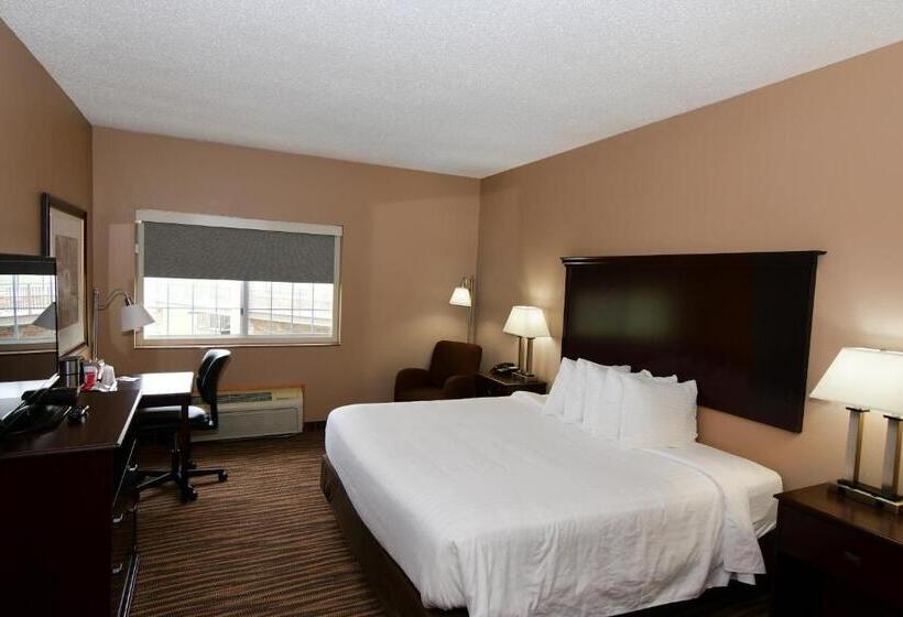 Номер Стандарт Кровать Кинг Адаптированный для Инвалидов, Cobblestone Inn & Suites   Denison | Majestic Hills