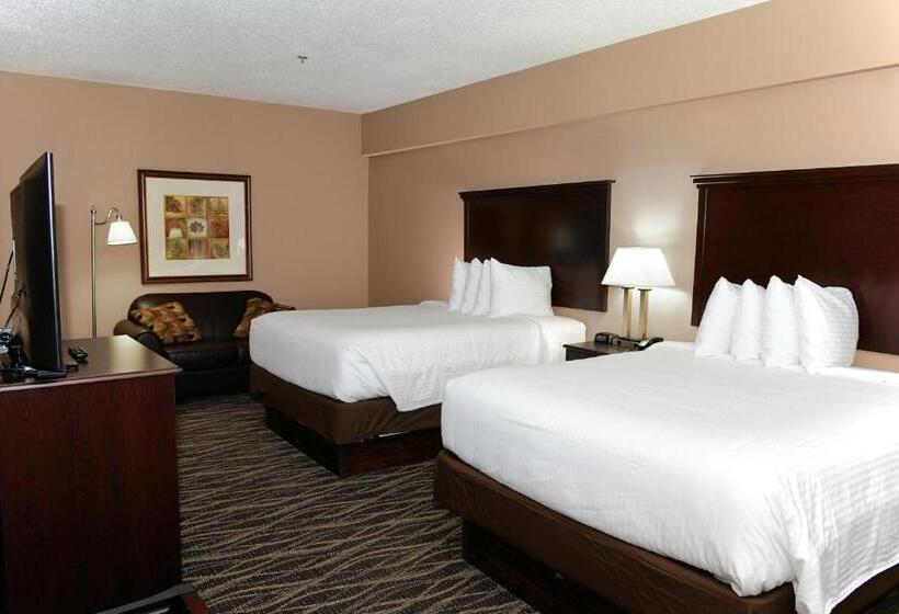 Люкс Семейный 2 Спальни, Cobblestone Inn & Suites   Denison | Majestic Hills