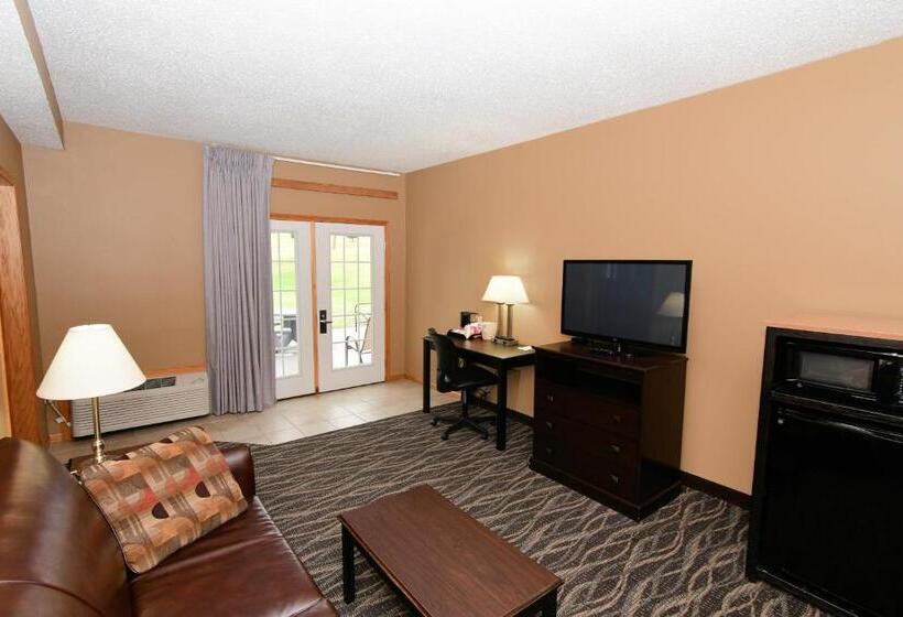 جناح عائلي غرفتين نوم, Cobblestone Inn & Suites   Denison | Majestic Hills