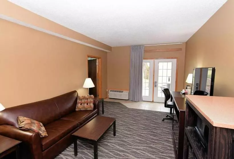 ファミリースイートの２ベッドルーム, Cobblestone Inn & Suites   Denison | Majestic Hills
