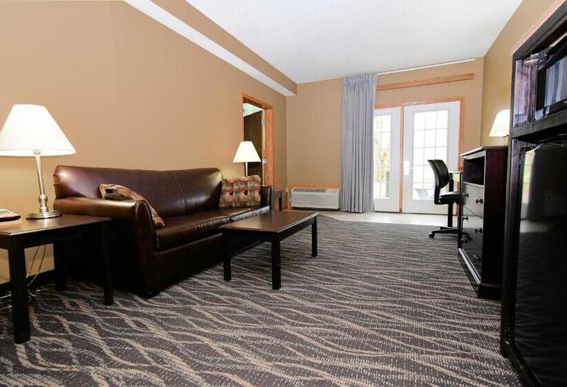Люкс Семейный 2 Спальни, Cobblestone Inn & Suites   Denison | Majestic Hills