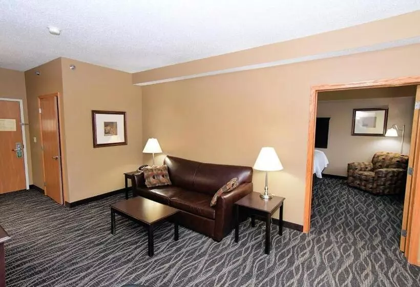 ファミリースイートの２ベッドルーム, Cobblestone Inn & Suites   Denison | Majestic Hills