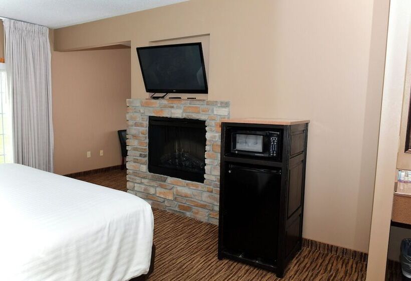 Люкс Кровать Кинг, Cobblestone Inn & Suites   Denison | Majestic Hills