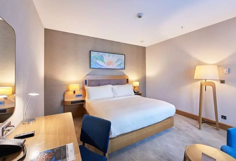 キングサイズベッドのスイートルーム, Doubletree By Hilton Hotel Istanbul   Tuzla