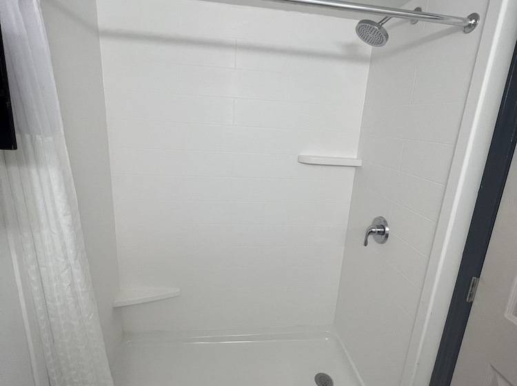 חדר סטנדרט, Garden City Inn