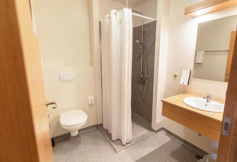 اتاق استاندارد, Adventure Hotel Geirland