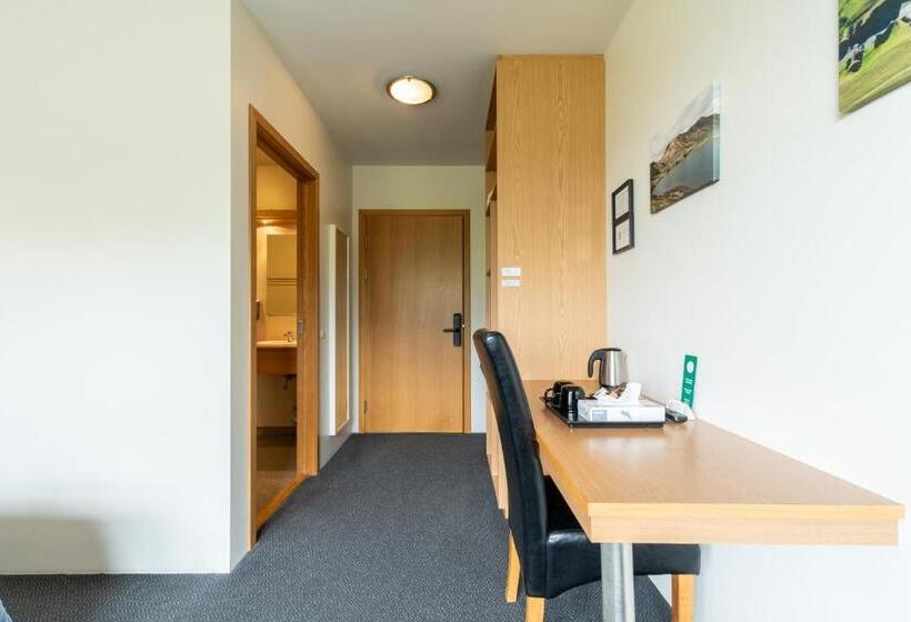 اتاق استاندارد سه نفره, Adventure Hotel Geirland