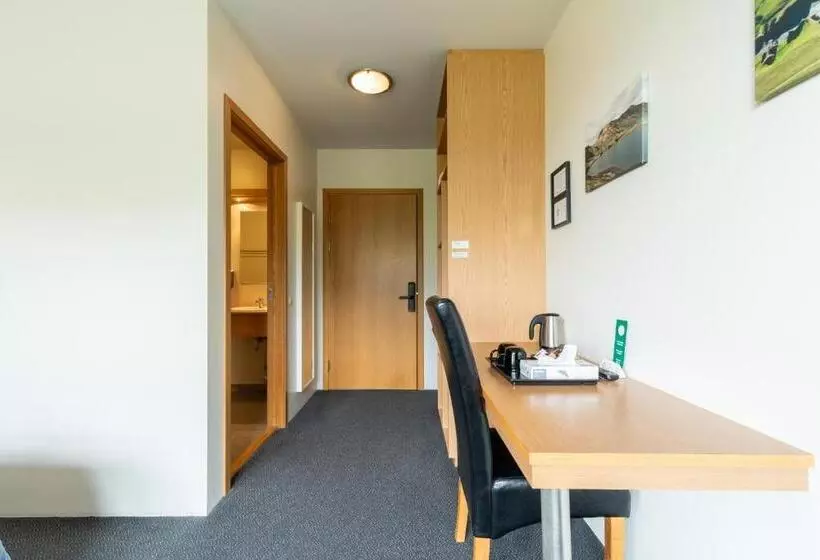 اتاق استاندارد سه نفره, Adventure Hotel Geirland