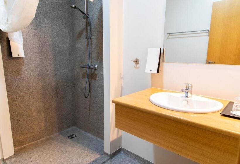 اتاق استاندارد سه نفره, Adventure Hotel Geirland