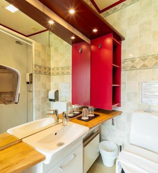 اتاق اکونومی, Adventure Hotel Geirland