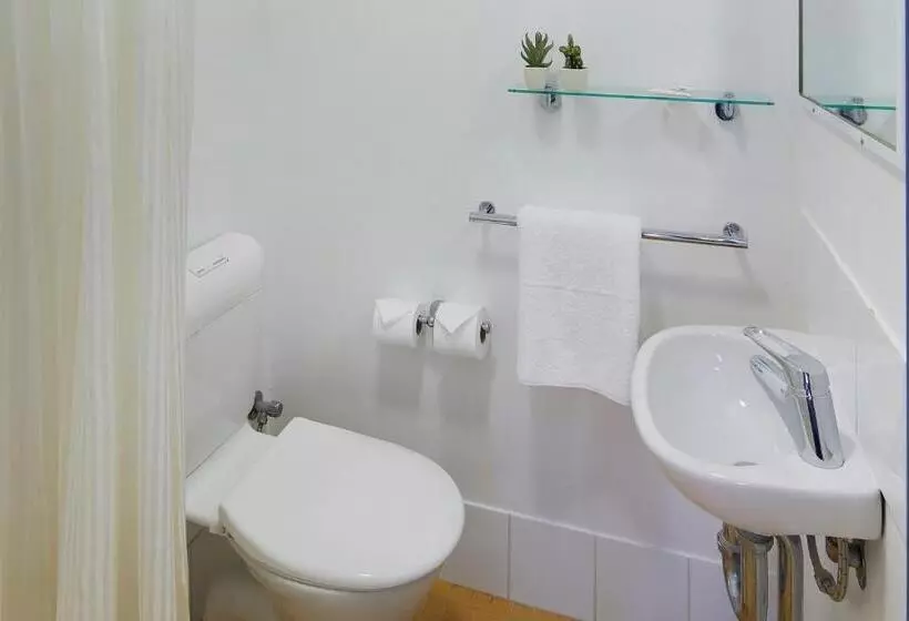 اتاق استاندارد سه نفره, Ibis Budget Perth Airport