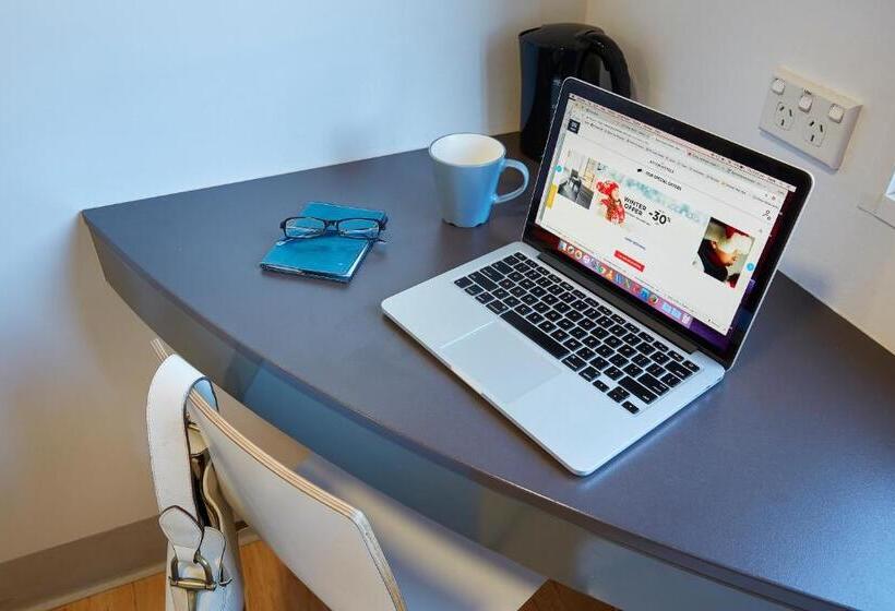 اتاق استاندارد سه نفره, Ibis Budget Perth Airport