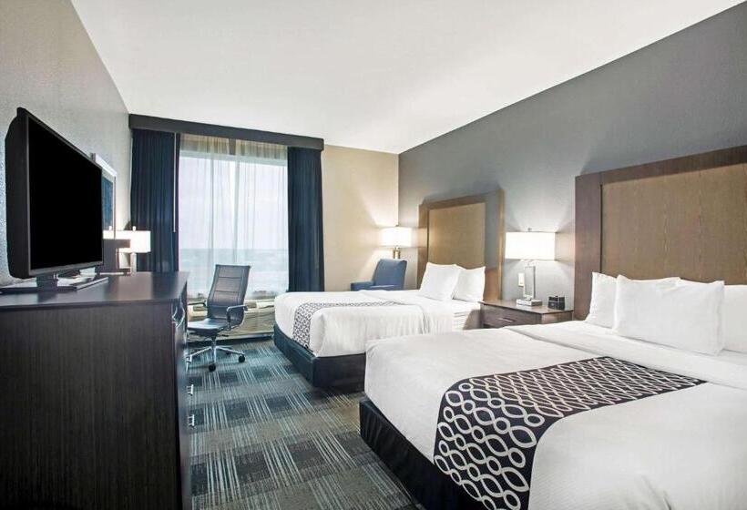 Номер Стандарт Адаптированный для Инвалидов, La Quinta By Wyndham Victoria   South