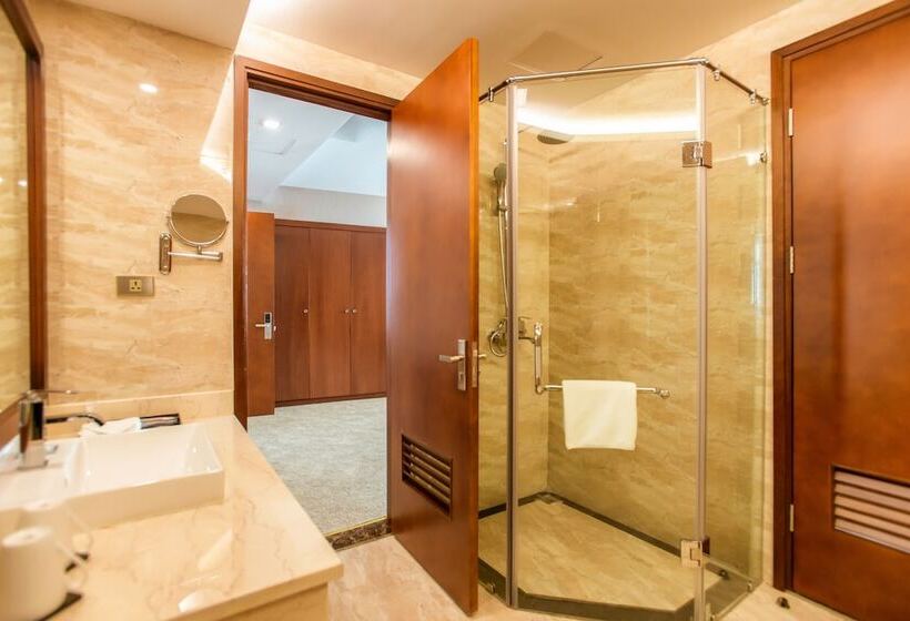 이그제큐티브 스위트, Muong Thanh Luxury Can Tho