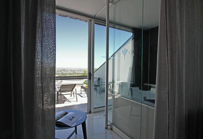 اتاق لوکس با وان آب گرم, Pinares Panorama Suites & Spa