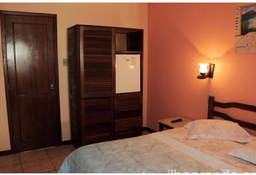 스탠다드 트리플 룸, Pousada Farol Dos Borbas