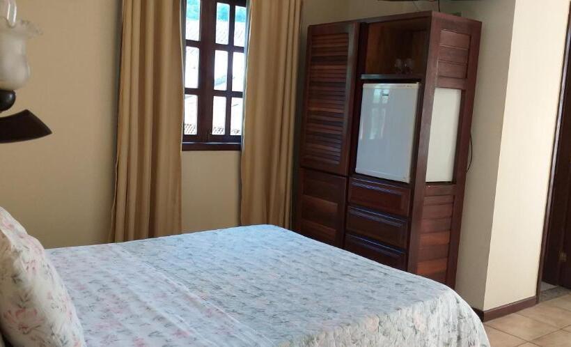 발코니가 있는 4인용 스탠다드 룸, Pousada Farol Dos Borbas