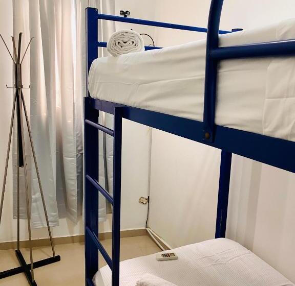 اتاق اکونومی یک تخته, Rig Casa Conde