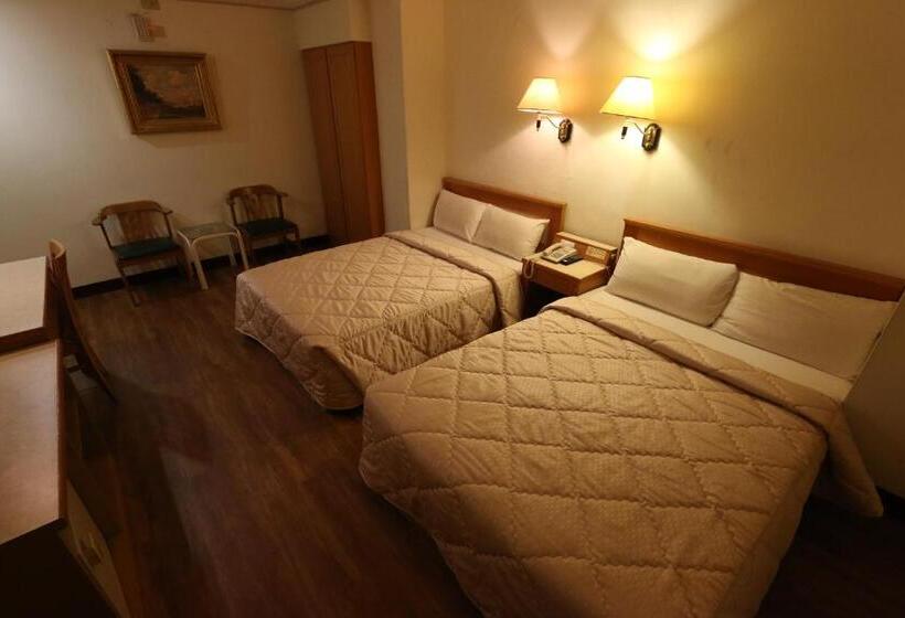 اتاق استاندارد چهار تخته, Riverside