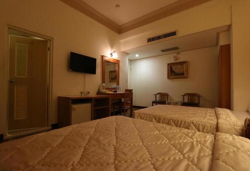 اتاق استاندارد چهار تخته, Riverside