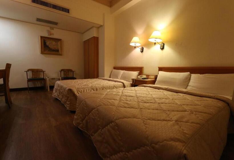 اتاق استاندارد چهار تخته, Riverside