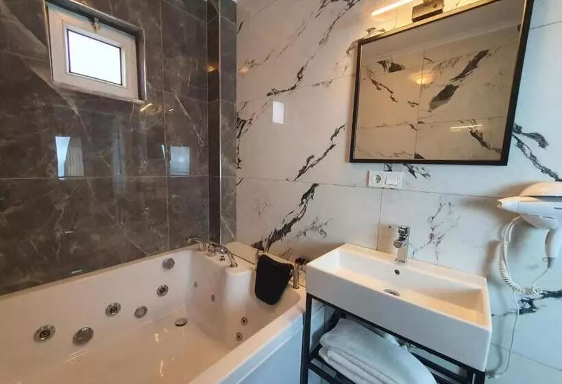 Perhehuone Puutarhanäkymä, Sapanca Aqua Wellness Spa