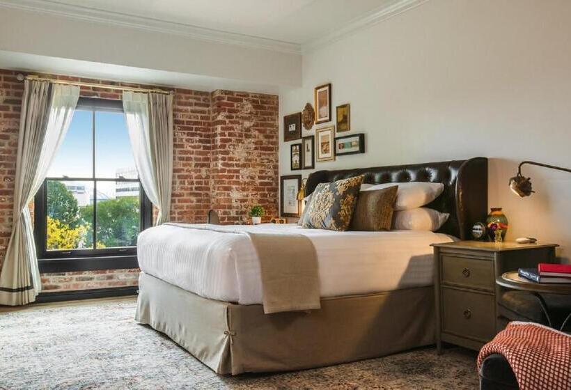 キングサイズベッドのクラシックルーム, The Charmant