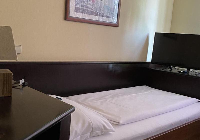 キングサイズベッドのクラシックルーム, The Charmant