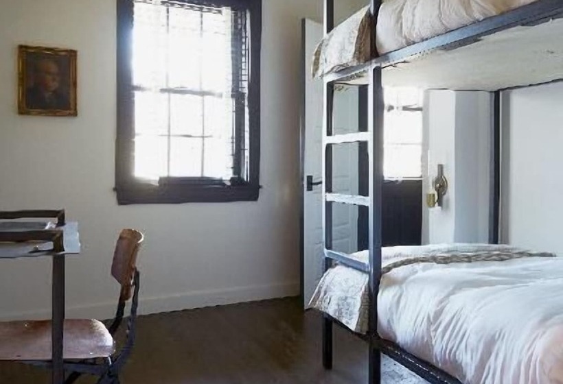 غرفة قياسية سرير بطابقين, The Dean Hotel, An Ash