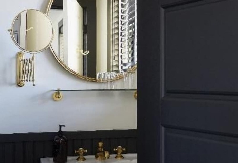 غرفة قياسية سرير كينج, The Dean Hotel, An Ash