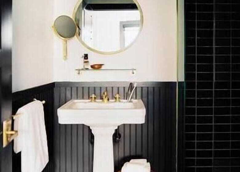 غرفة قياسية سرير كينج, The Dean Hotel, An Ash