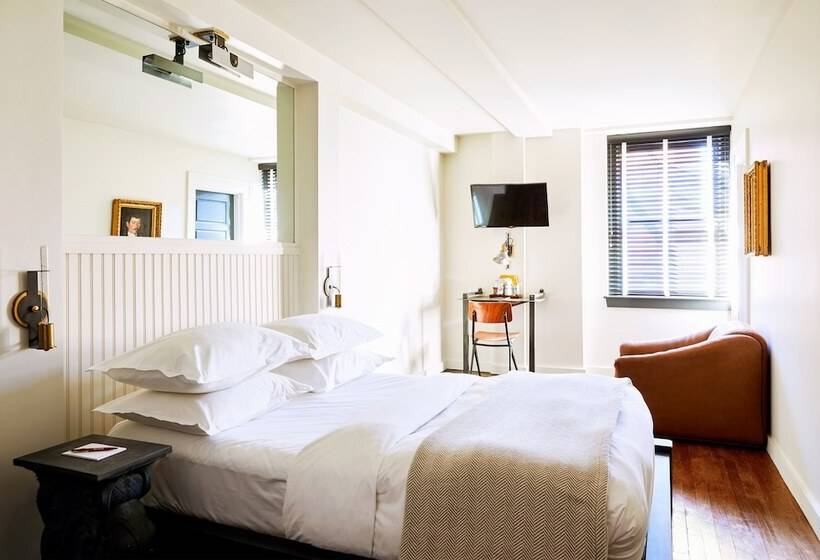 غرفة قياسية سرير كينج, The Dean Hotel, An Ash