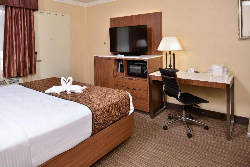 جناح سرير كينج, The Dean Hotel, An Ash