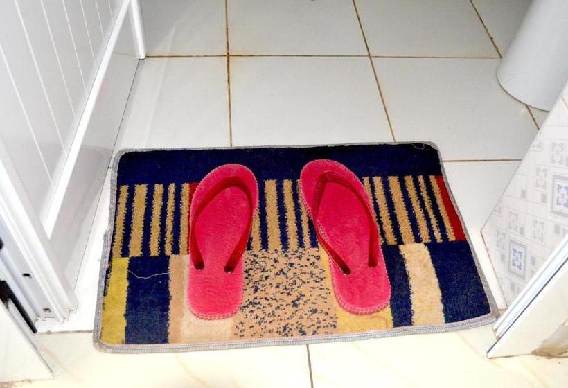 اتاق استاندارد یک نفره, Top Five