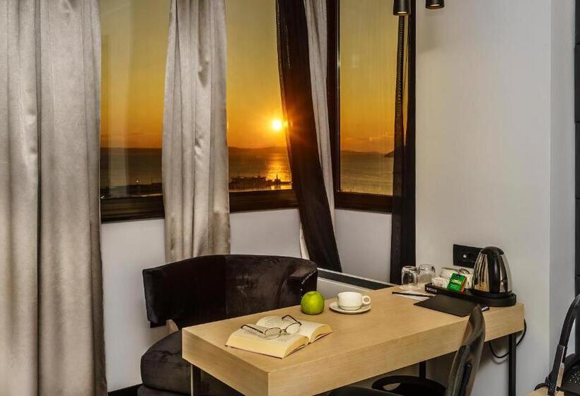 디럭스 룸 바다 전망, The View Luxury Rooms