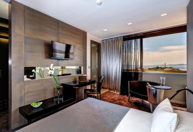 디럭스 룸 바다 전망, The View Luxury Rooms