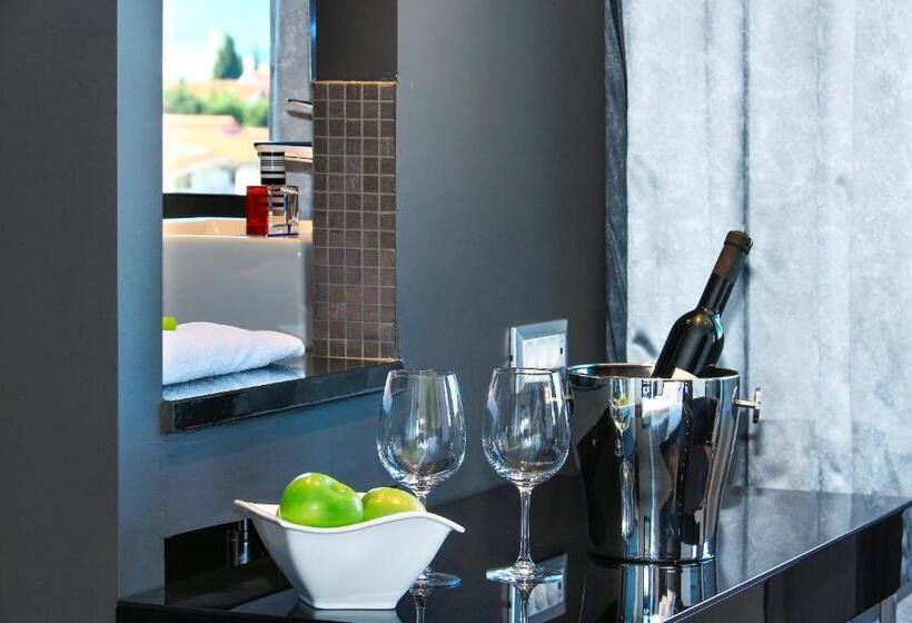 수피리어 룸 도시 전망, The View Luxury Rooms