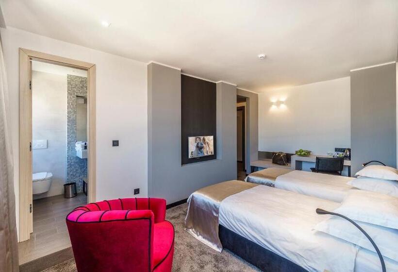 Номер Superior Боковой Вид на Море, The View Luxury Rooms