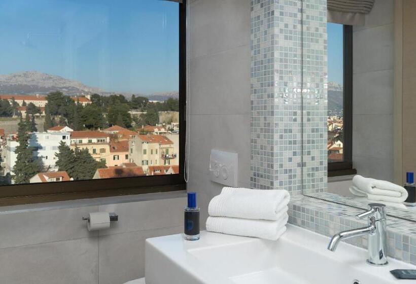 수피리어 룸 측면 바다 전망, The View Luxury Rooms