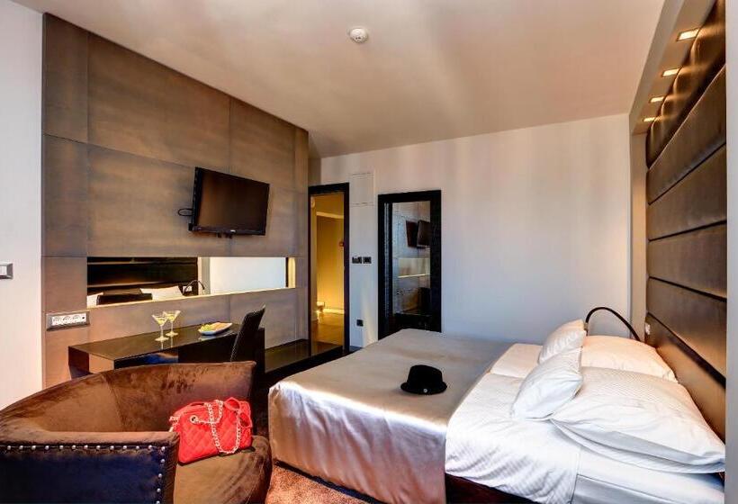 수피리어 룸 측면 바다 전망, The View Luxury Rooms