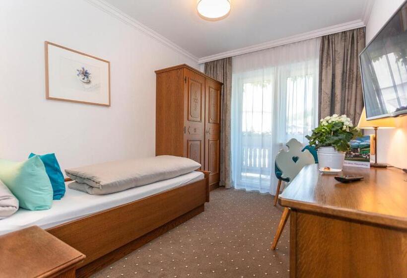 חדר סטנדרט יחיד עם מרפסת, Pension Pinzgauer Hof