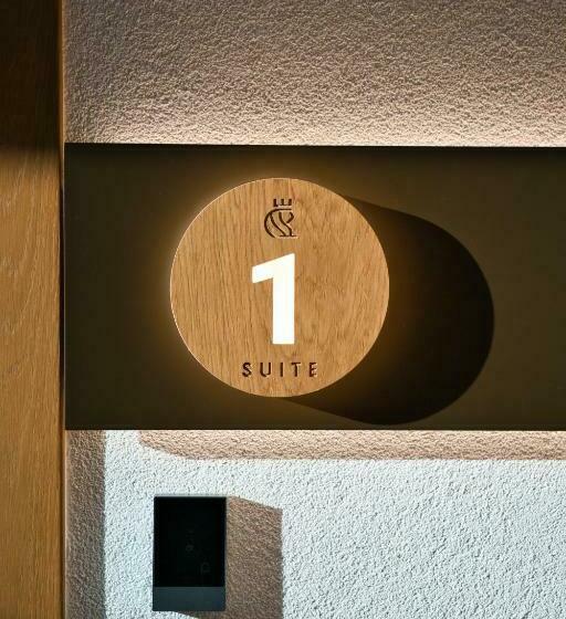 Люкс Вид на Сад, Capital Luxury Suites