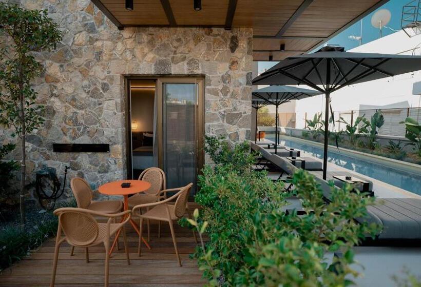 디럭스 스위트, Capital Luxury Suites