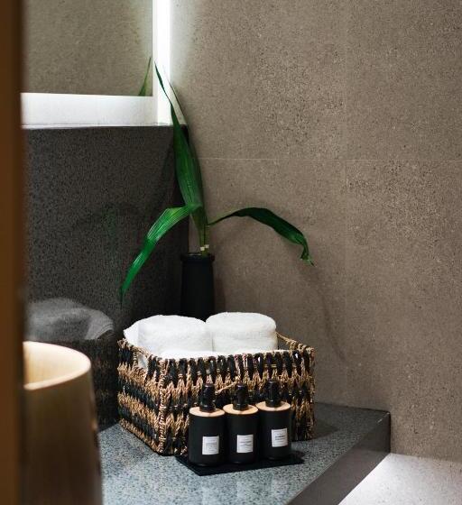 디럭스 스위트, Capital Luxury Suites